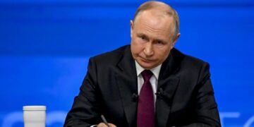 Ιράν: Στον Βλάντιμιρ Πούτιν αύριο ο υπουργός Εξωτερικών, Αμπάς Αραγτσί