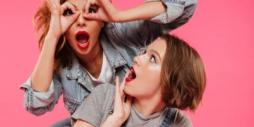 Μην τους πείτε ποτέ μυστικό: Τα 2 ζώδια που δεν… κρατάνε το στόμα τους κλειστό