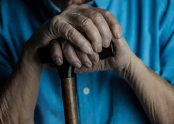 Καστοριά: Σύλληψη 53χρονου για τηλεφωνική απάτη με λεία χρυσές λίρες και μετρητά