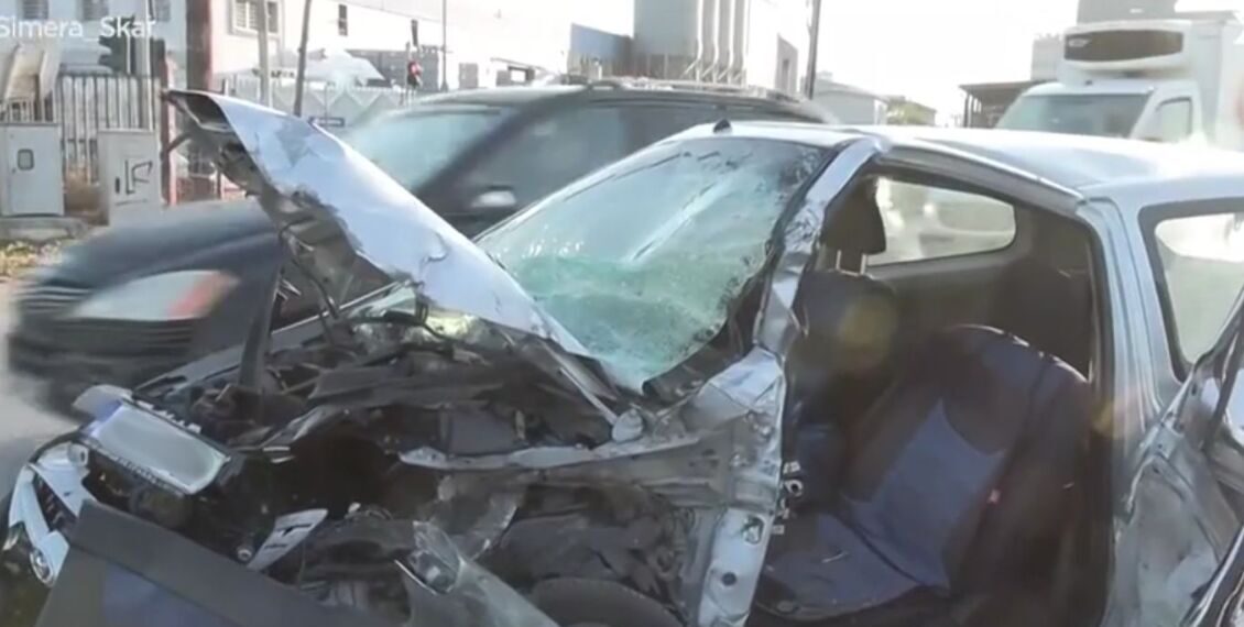 Σοβαρό τροχαίο στη Θεσσαλονίκη: Φορτηγό συγκρούστηκε με ΙΧ – Μια γυναίκα τραυματίας