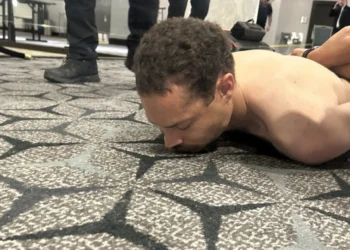 Ο δράστης των πυροβολισμών στο δείπνο της Ένωσης των Ανταποκριτών του Λευκού Οίκου είπε ότι είχε στόχο αξιωματούχους του Τραμπ