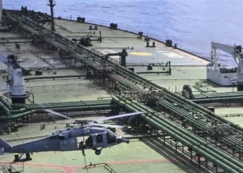 Η «απάντηση» των ΗΠΑ στις επιθέσεις των Φρουρών της Επανάστασης – Κατέσχεσαν ακόμα ένα τάνκερ του Ιράν (Photo+video)