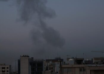 Το Ιράν υπόσχεται «συντριπτικές» επιθέσεις εναντίον ΗΠΑ και Ισραήλ, μετά τις απειλές του Ντ.Τραμπ