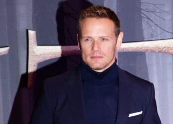 Οι Γιούαν ΜακΓκρέγκορ και Σαμ Χιούαν στηρίζουν θεατρικό οργανισμό στη Σκωτία