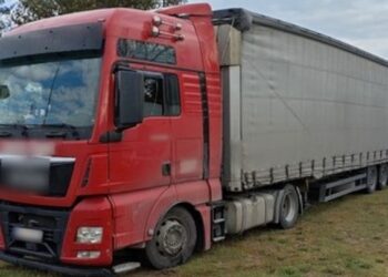 Δύο συλλήψεις σε Καβάλα και Έβρο για διακίνηση μη νόμιμων μεταναστών (photo)