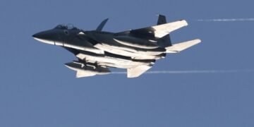 Οι ΗΠΑ διέσωσαν το δεύτερο μέλος του πληρώματος του F-15 που είχε καταπέσει στο Ιράν