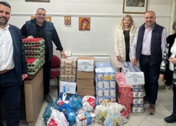 Δωρεά τροφίμων από τον ΦΣΘ στην ενορία Αγ. Θεράποντα για σίτιση ευάλωτων οικογενειών