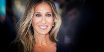 Σε δημοπρασία η εμβληματική γκαρνταρόμπα και τα αντικείμενα του «And Just Like That…»