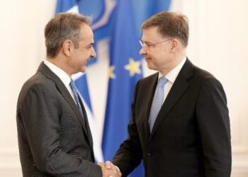 Συνάντηση Κ. Μητσοτάκη – Β. Ντομπρόβσκις: Αξιοσημείωτη ανάκαμψη της Ελλάδας από κάθε άποψη