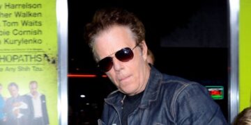 Ο Τομ Γουέιτς δημοσίευσε απόσπασμα ποιήματός του από το νέο άλμπουμ των Massive Attack