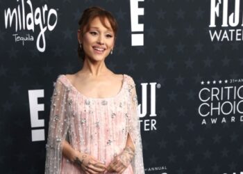 Η Αριάνα Γκράντε θα κυκλοφορήσει νέο άλμπουμ το καλοκαίρι