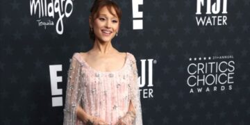 Η Αριάνα Γκράντε θα κυκλοφορήσει νέο άλμπουμ το καλοκαίρι