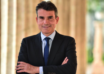 Δημήτρης Κούβελας: Χτίζουμε την αξιοπιστία μας πάνω στη σύγκρουση με το «βαθύ κράτος»