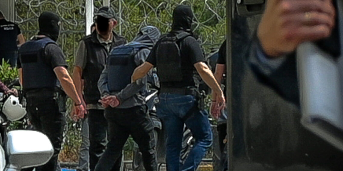 Δίωξη για 9 κακουργήματα κατά των συλληφθέντων για τη δολοφονία του Μοσχούρη