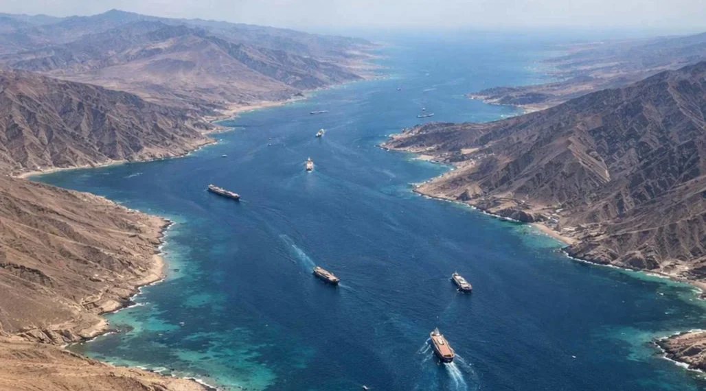 Επιχείρηση «Project Freedom» στα Στενά του Ορμούζ – Κλιμακώνεται η ένταση ΗΠΑ–Ιράν