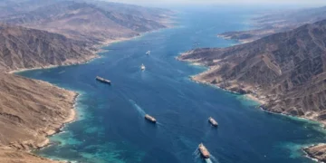Επιχείρηση «Project Freedom» στα Στενά του Ορμούζ – Κλιμακώνεται η ένταση ΗΠΑ–Ιράν