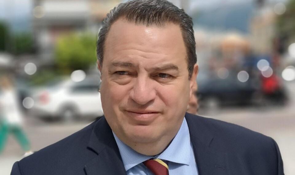 Η Τεχνητή Νοημοσύνη πρέπει να μπει στο Σύνταγμα