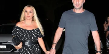 Το συγκλονισιτκό «αντίο» του Τραϊανού Δέλλα στη Γωγώ Μαστροκώστα: Όσο μακριά και να πετάξεις η αγάπη μου θα σε φθάνει