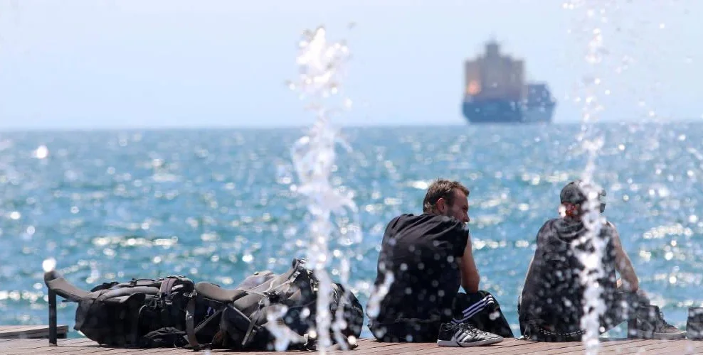 Πρώτη «γεύση» καλοκαιριού: Ζέστη και 31άρια σήμερα στη χώρα