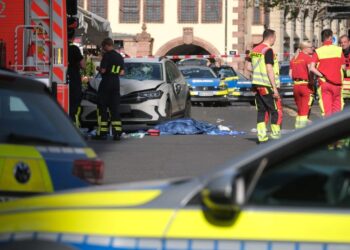 Γερμανία: Δύο νεκροί και πολλοί τραυματίες στην Λειψία από αυτοκίνητο που έπεσε σε πλήθος