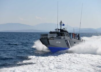 Λευκάδα: Στα χέρια των Αρχών το μυστηριώδες θαλάσσιο drone (video)