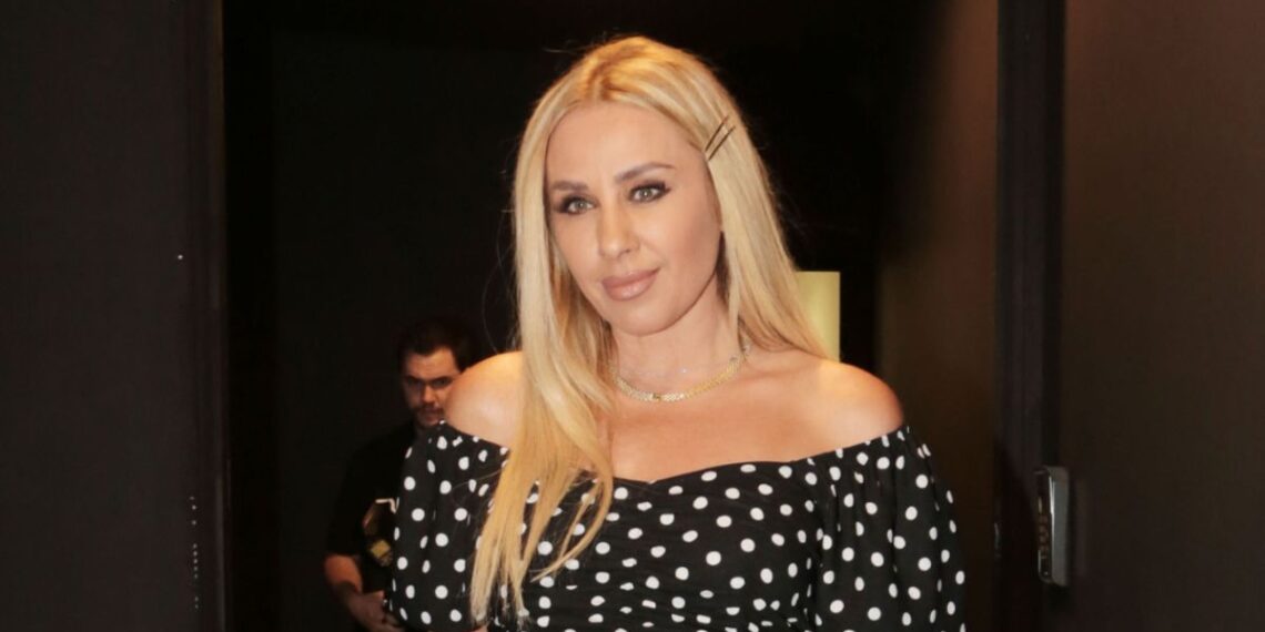 Έφυγε από την ζωή σε ηλικία 55 ετών η Γωγώ Μαστροκώστα (photo+video)