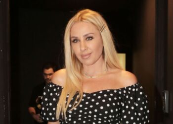 Έφυγε από την ζωή σε ηλικία 55 ετών η Γωγώ Μαστροκώστα (photo+video)
