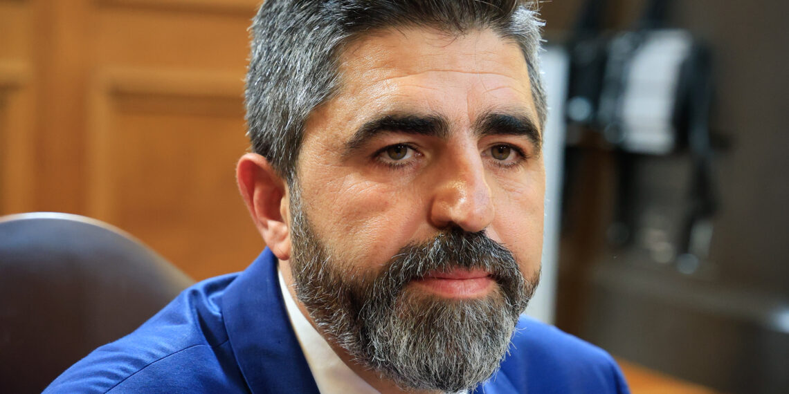 «Η ΝΔ να μείνει παράταξη της κοινωνίας»