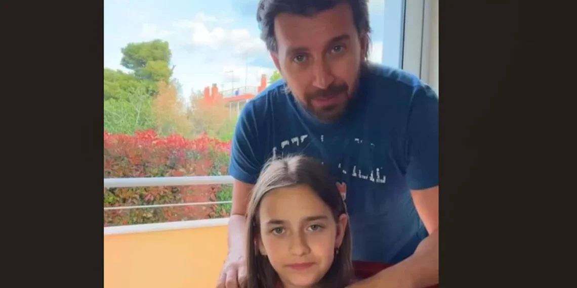 Ο Θάνος Πετρέλης τραγουδάει Μαρινέλλα με την κόρη του και «τρελαίνουν» το instagram (video)