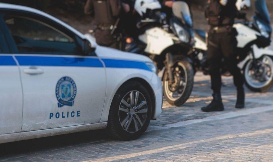 Σκηνές σοκ στην Πυλαία: Δύο 16χρονοι λήστεψαν με μαχαίρι 15χρονο