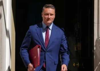 Ραγδαίες εξελίξεις στην Βρετανία: Παραιτήθηκε και ο υπ. Υγείας