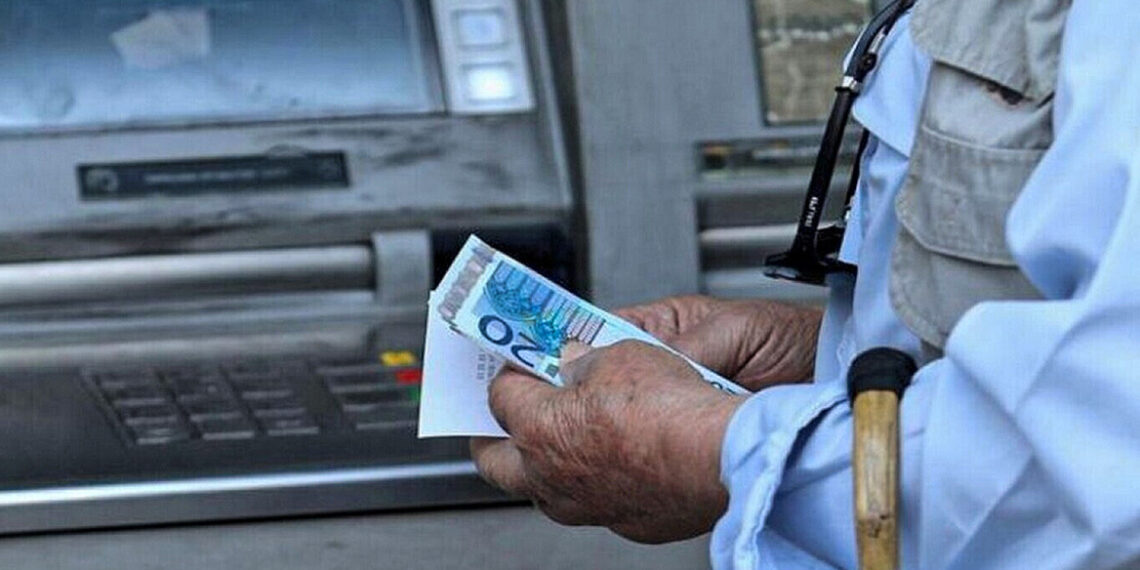 Είναι επίσημο: Από Δευτέρα,  25/5, χρήματα στους λογαριασμούς συνταξιούχων