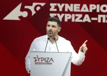 Νέο πολιτικό «διαζύγιο» στον ΣΥΡΙΖΑ: Παραιτήθηκε ο Τεμπονέρας πριν το restart Τσίπρα