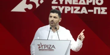 Νέο πολιτικό «διαζύγιο» στον ΣΥΡΙΖΑ: Παραιτήθηκε ο Τεμπονέρας πριν το restart Τσίπρα
