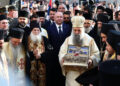 Αγία Ζώνη: Από τη Μονή Βατοπεδίου στο Βελιγράδι – Εντονη συγκίνηση κατά την υποδοχή