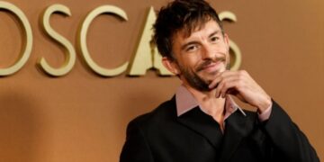 «Pumping Black»: Ο Τζόναθαν Μπέιλι στο πλευρό της Νάταλι Πόρτμαν σε θρίλερ