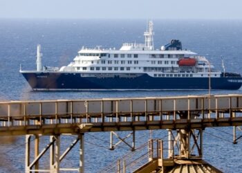 Ισπανία: Αποστολή αεροσκαφών από Γερμανία, Γαλλία, Βέλγιο, Ιρλανδία και Ολλανδία για την απομάκρυνση υπηκόων τους από το κρουαζιερόπλοιο με έξαρση κρουσμάτων Χανταϊού