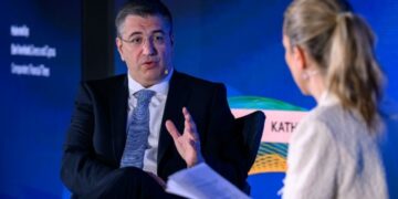 Τζιτζικώστας: Όλα είναι στο τραπέζι για τη στήριξη της ευρωπαϊκής οικονομίας