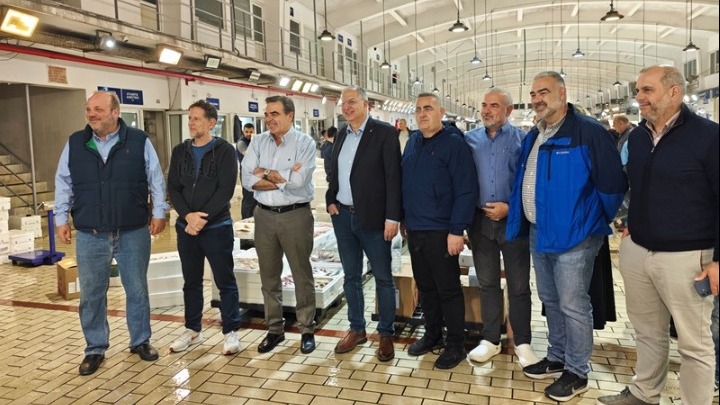 Σχοινάς: Πρόγραμμα 16 εκατ. ευρώ για την αλιεία ανακοίνωσε από την Ιχθυόσκαλα