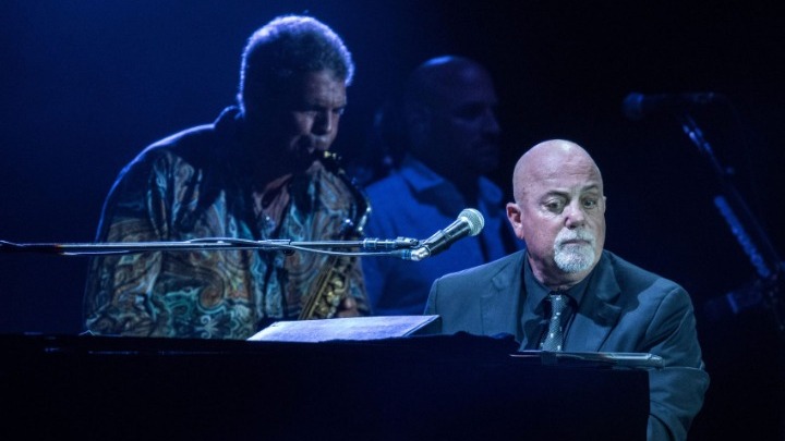 «Billy & Me»: Ταινία για τη ζωή του Μπίλι Τζόελ θα σκηνοθετήσει ο Τζον Ότμαν