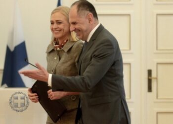 Γεραπετρίτης: Η Ευρώπη αντιμετωπίζει υβριδικές απειλές και στο βορρά και στο νότο