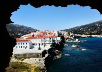 Οι Times «ανακαλύπτουν» την αυθεντικότητα της Άνδρου