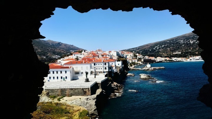 Οι Times «ανακαλύπτουν» την αυθεντικότητα της Άνδρου