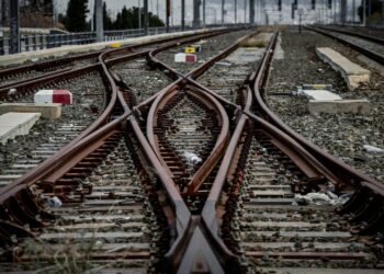 Στις «ράγες» η σιδηροδρομική σύνδεση του έκτου προβλήτα του λιμένα Θεσσαλονίκης και ο Δυτικός Προαστιακός