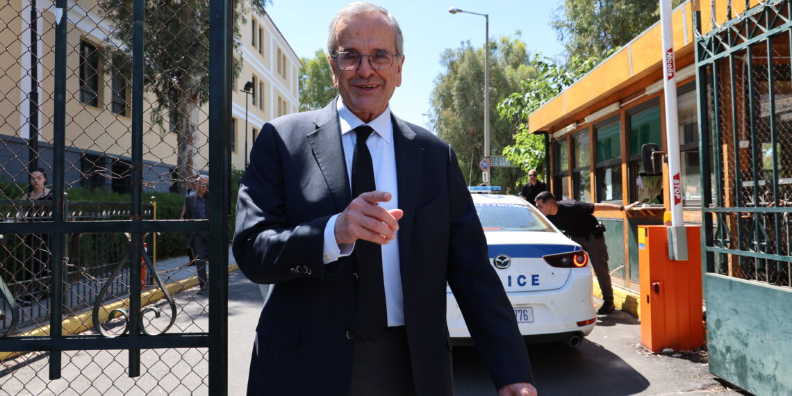Σαμαράς στη δίκη Βαλυράκη: Ήταν μία βίαιη δολοφονία