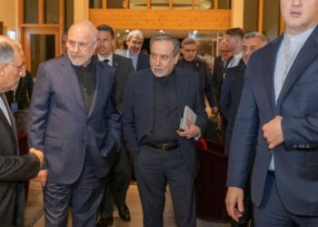 Πριν ο αλέκτωρ λαλήσει: Το Ιράν απαντά στις απειλές Τραμπ και το Fars κάνει λόγο για «πάγωμα» των συνομιλιών στην Ελβετία
