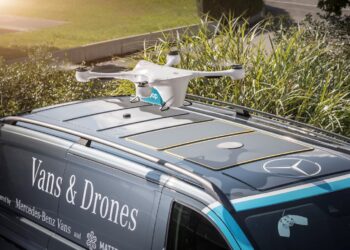 Από τα αυτοκίνητα στην άμυνα: Η Mercedes επενδύει σε drones και στρατιωτικά οχήματα
