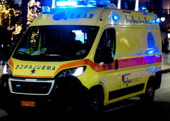 Θεσσαλονίκη: Σοκ στην Περαία – Αυτοκίνητο παρέσυρε 15χρονη, κρίσιμη η κατάσταση της
