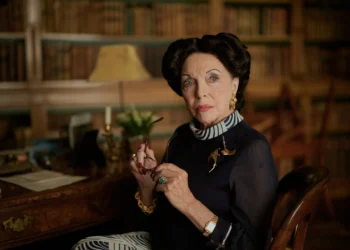 «My Duchess»: Η πιο τολμηρή μεταμόρφωση της Τζόαν Κόλινς στα 92 της χρόνια