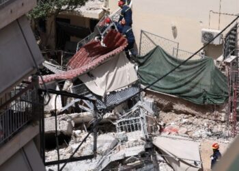 Πέντε συλλήψεις για την κατάρρευση της πολυκατοικίας στα Πετράλωνα